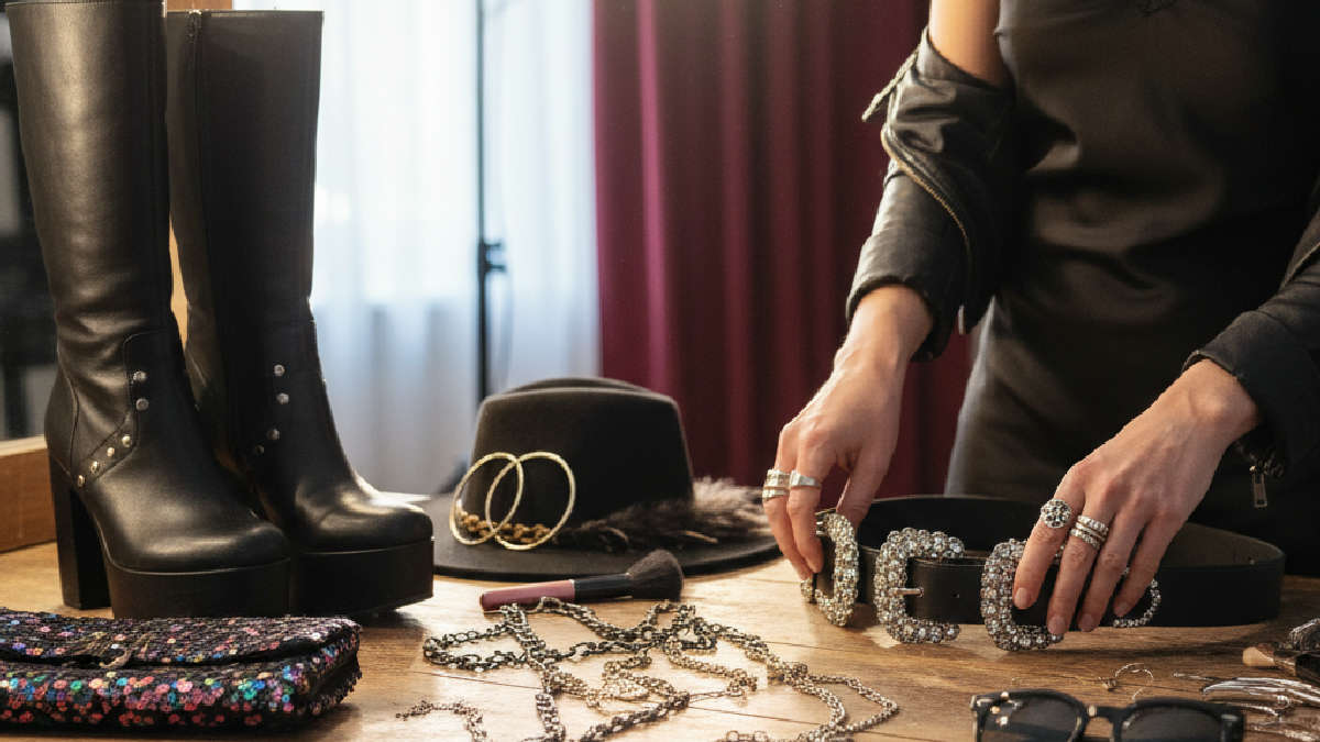 acessórios que toda mulher deve ter - Montando Seu Look Inspirado no Palco: Dicas Práticas