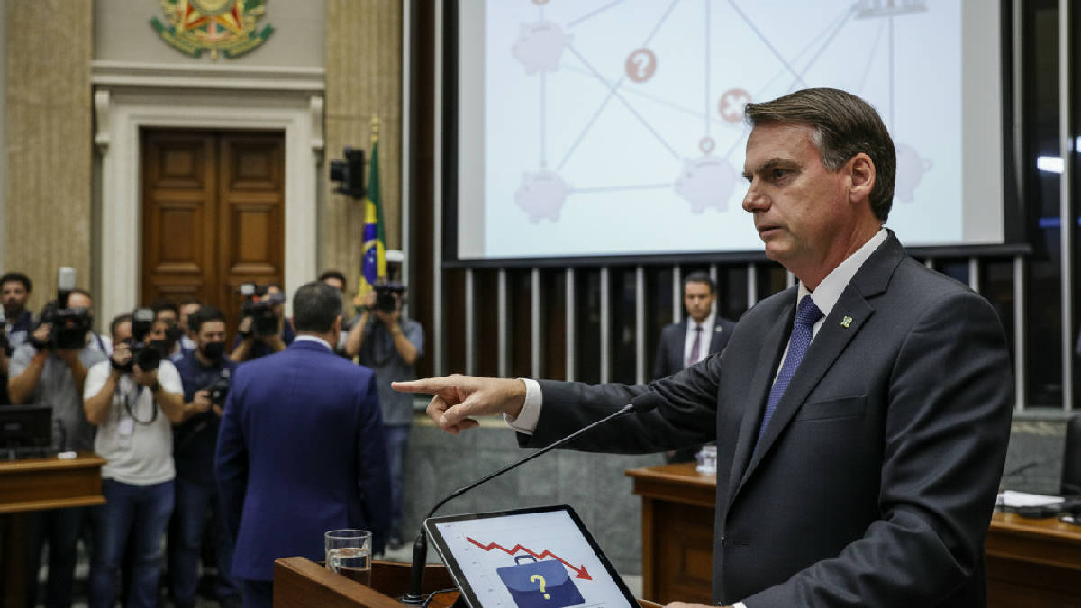 flvio acusa governo - Investimentos em Fundos de Pensão de Estatais sob Suspeita